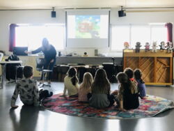 12a_Spielen Singen Basteln in Englisch 4